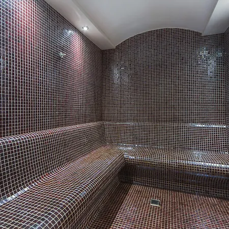 Morione & Center Hotel 4*