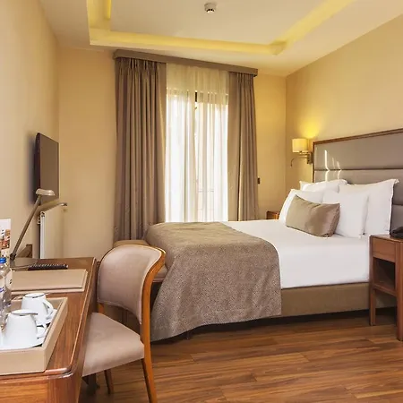 Morione & Center Hotell 4*