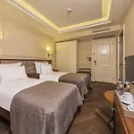 Hotel Morione & Center Estambul