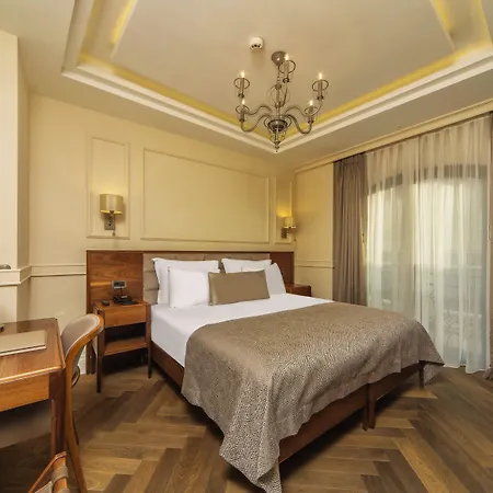 Hotel Morione & Center 4*