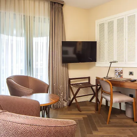 Morione & Center Hotel 4*