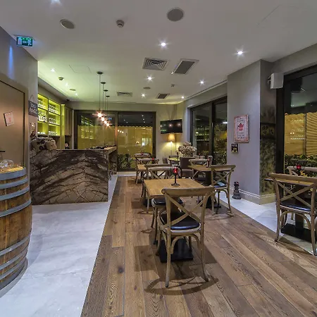 فندق Morione & Center 4*