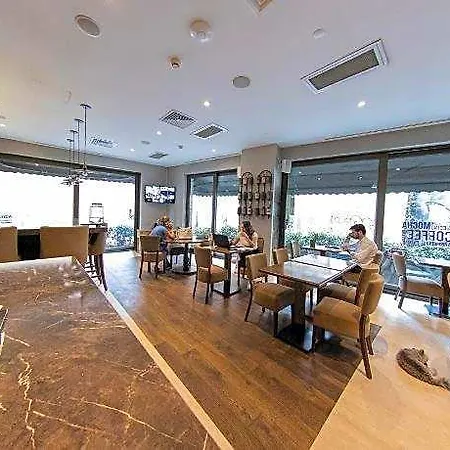 Morione & Center Hotel 4*