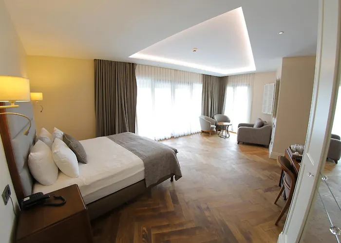 Hotel Morione & Center 4*