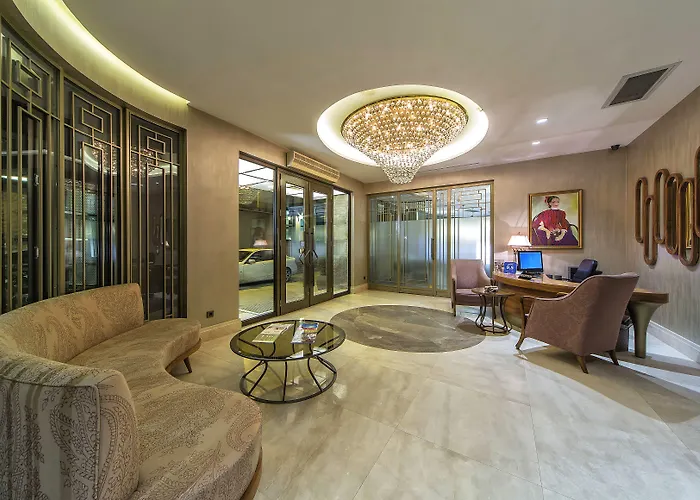 Morione & Center Hotel 4*